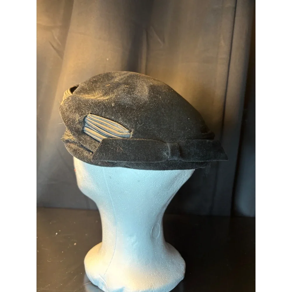 Vintage The Crown Jewels Black Velvet Pillbox Hat Birdcage Veil Made in Italy
